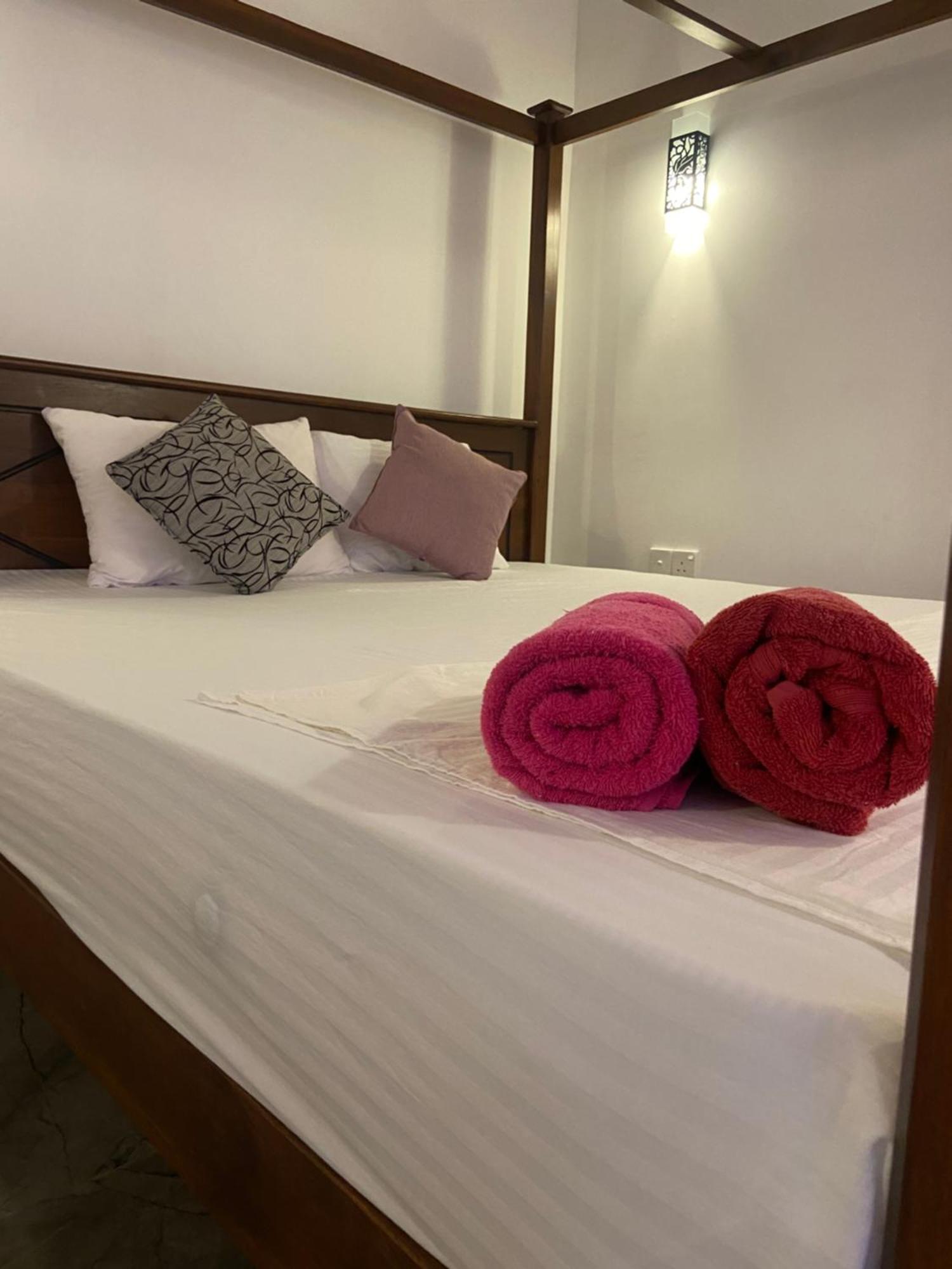 Mirissa Gold Rush Villa ภายนอก รูปภาพ