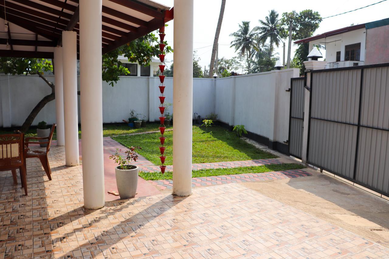 Mirissa Gold Rush Villa ภายนอก รูปภาพ