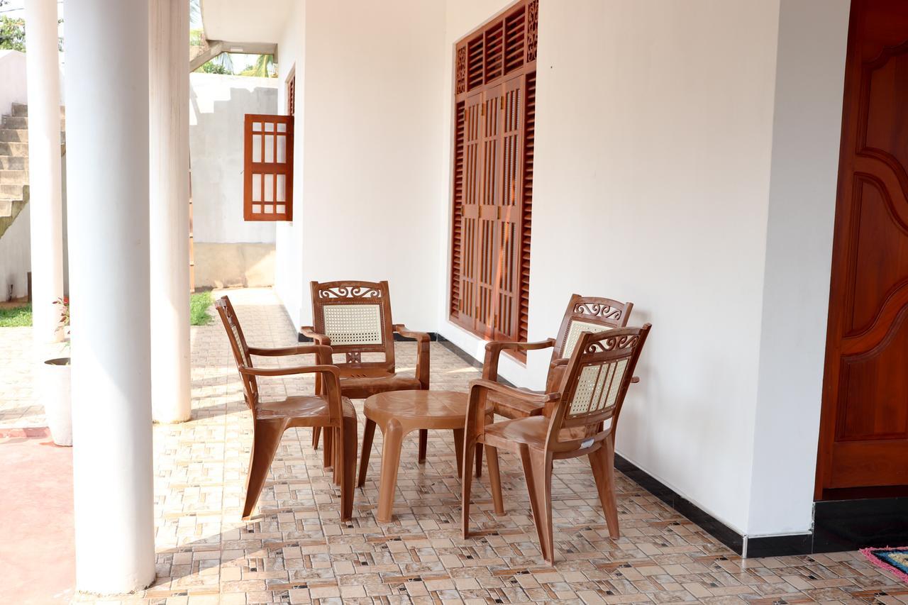Mirissa Gold Rush Villa ภายนอก รูปภาพ